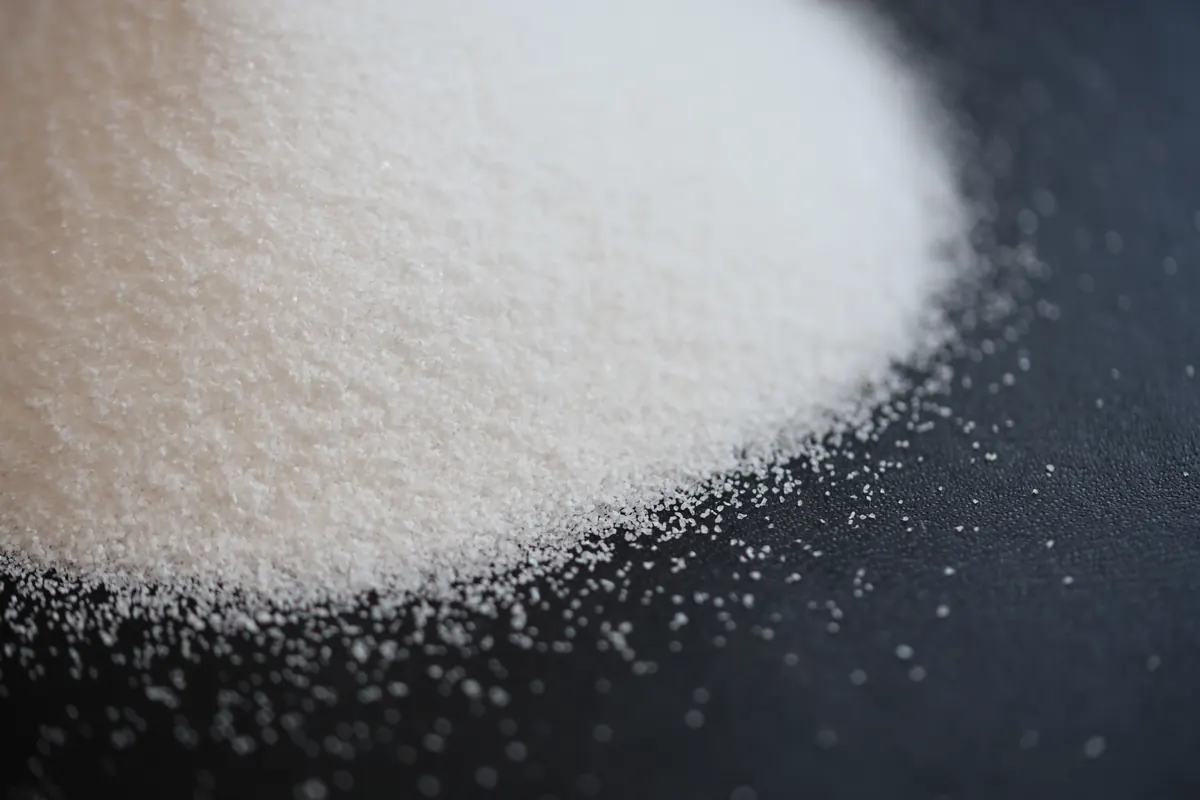 Close-up of pale glass grains